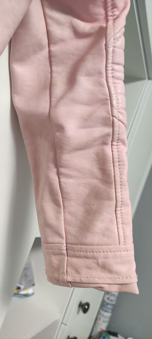 Демі куртка, екошкіра , розмір 122