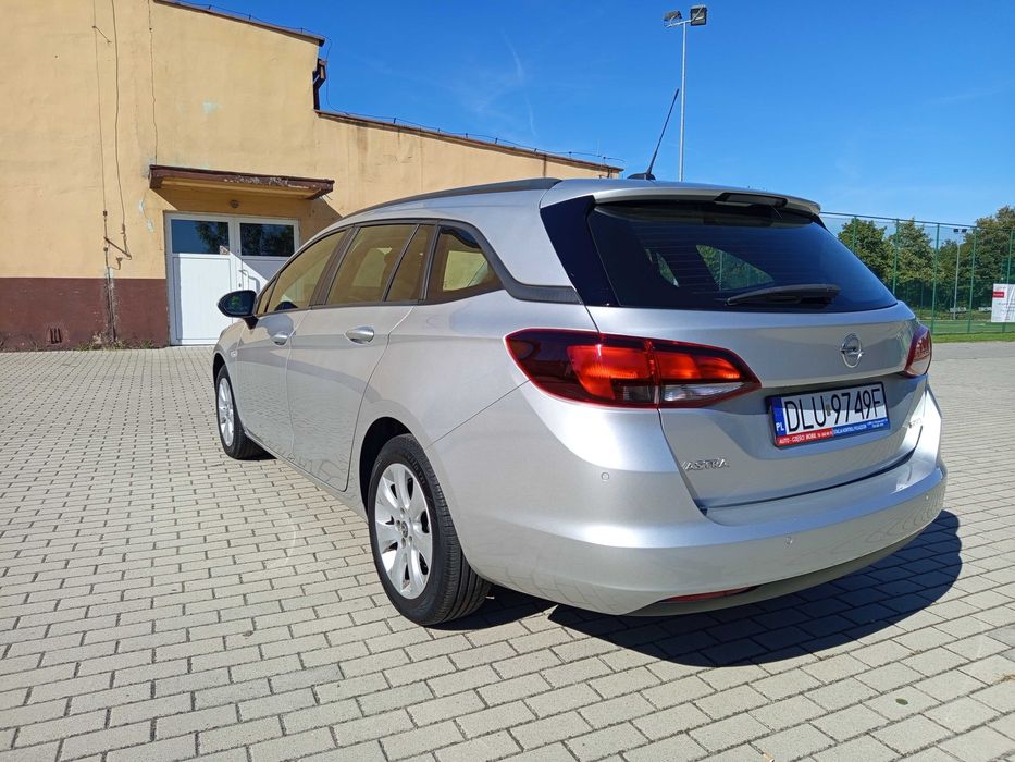 Opel Astra K Lift 2019 Rok 1.2 Turbo Zarejestrowana Ładna