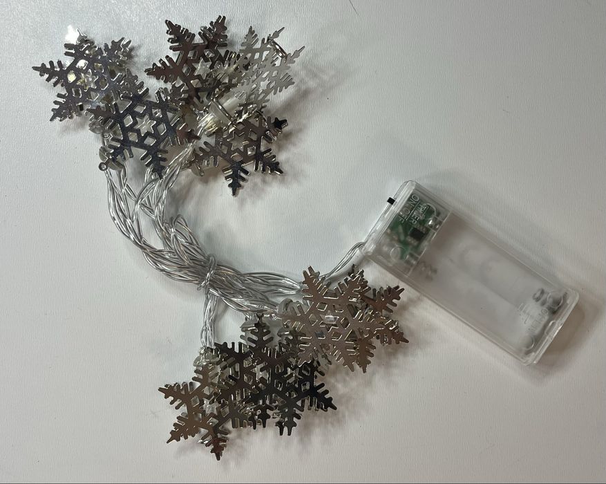 Lampki LED łańcuch srebrne gwiazdki 10 LED 90 cm