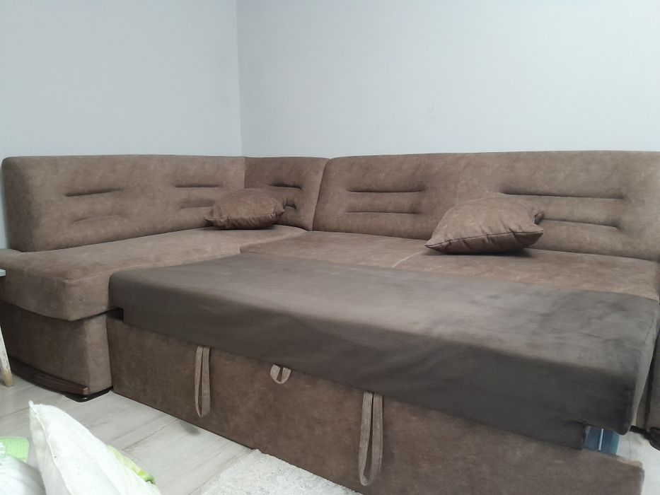 Продам диван для вітальні