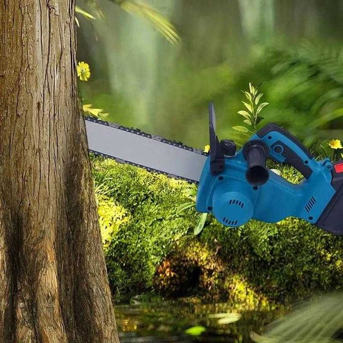 Аккумуляторная цепная пила 12" с 2-мя аккумуляторами в кейсе смасл бак