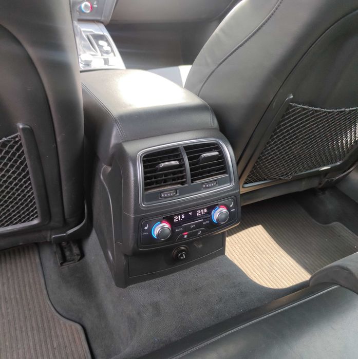 Автомобіль Ауді А6С7 Allroad 2014
