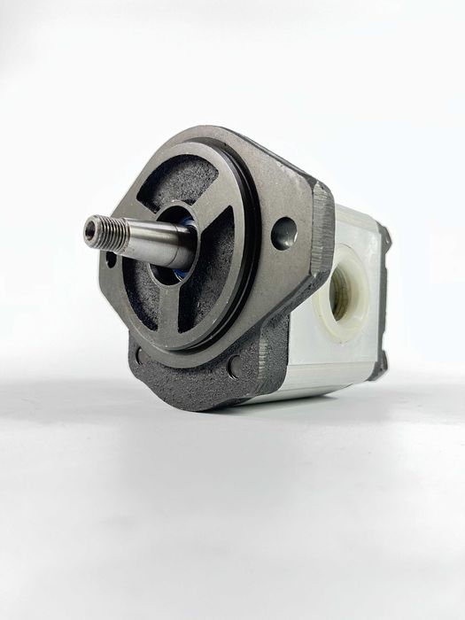 Гідронасоси НШ Hydro-pack на трактор / комбайн в асортименті