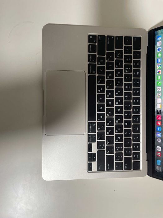 Ноутбук Apple MacBook Air 13 M2 (2022) A2681 16/256