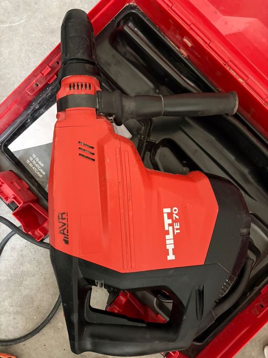 Hilti TE 70 AVR SDS Max Profissional Completo com Brocas e Ponteiros Originais