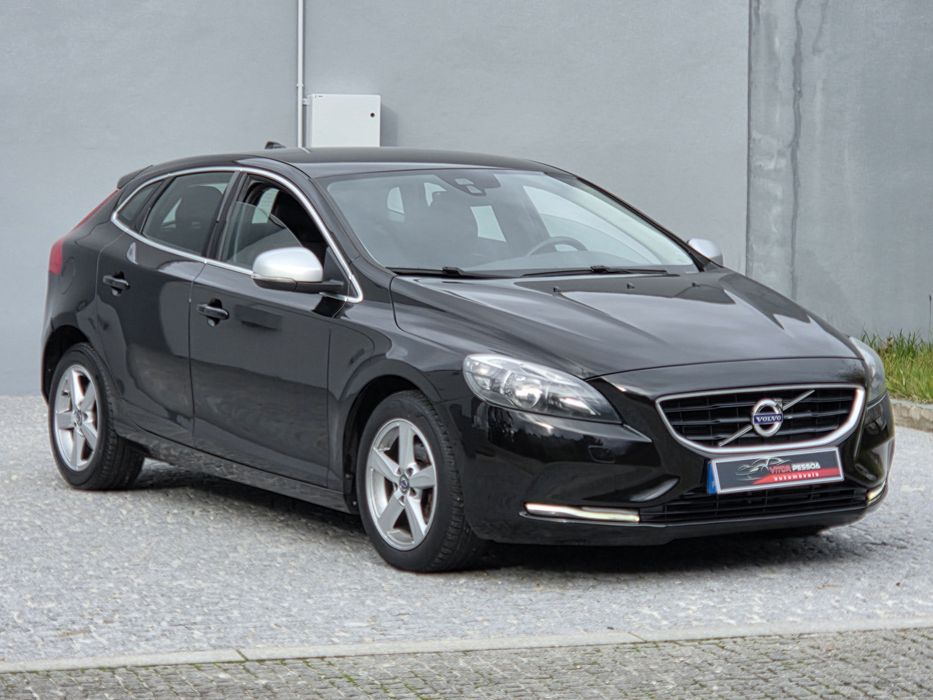 Volvo V40, 2.0 D, Momentum, 2015