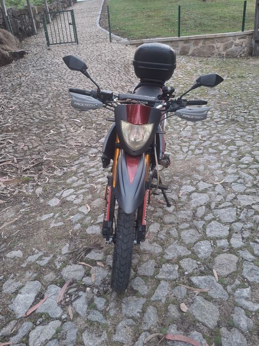 Vendo ou troco por algo do meu interesse Keeway txm 125