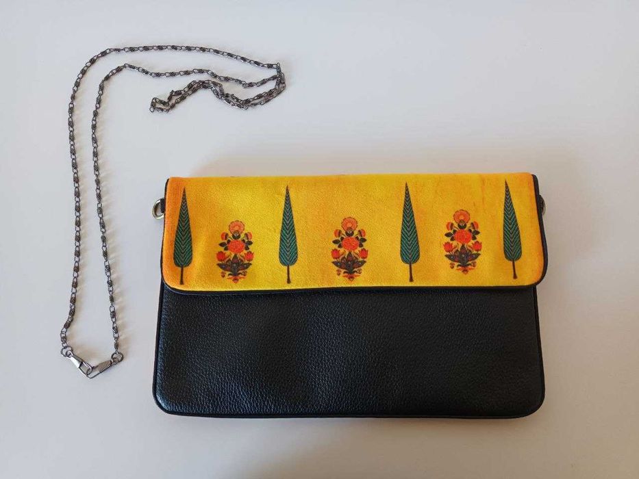Bolsa Tradicional com Padrão Étnico Persa