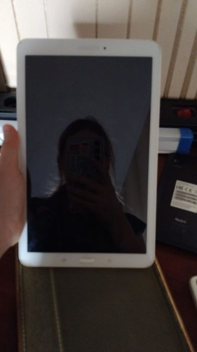 Продам планшет Самсунг