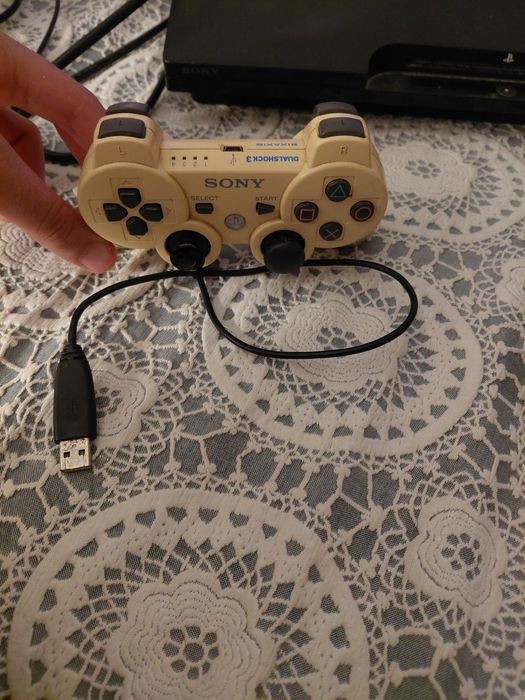 Vendo PS3 desbloqueada