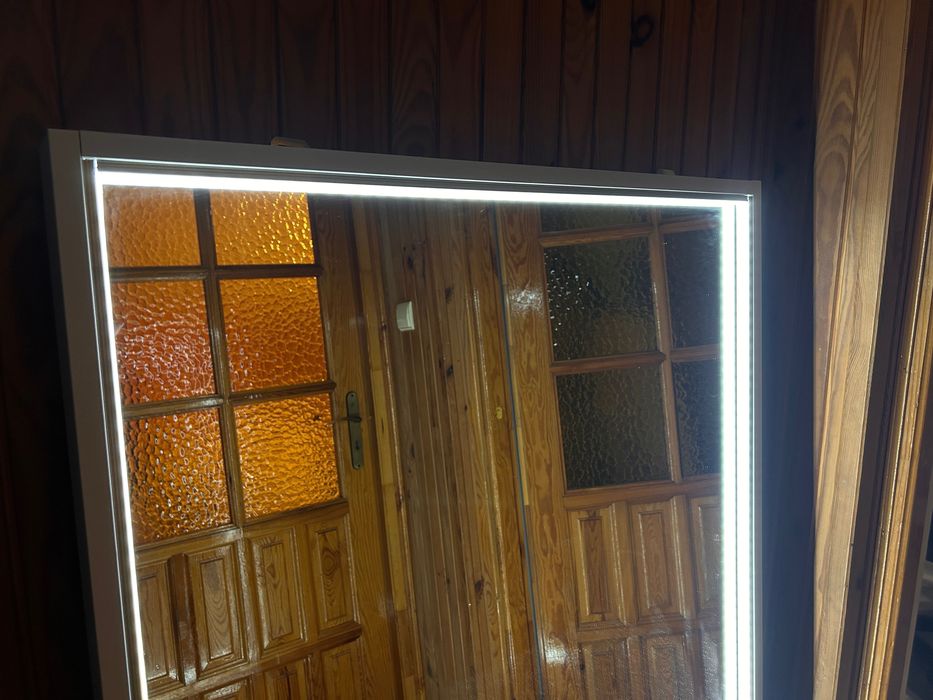 Sprzedam podświetlane lustro 150x80