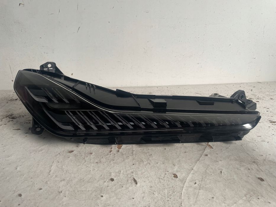 lotus eletre lampa full led prawa przód 8891424378
