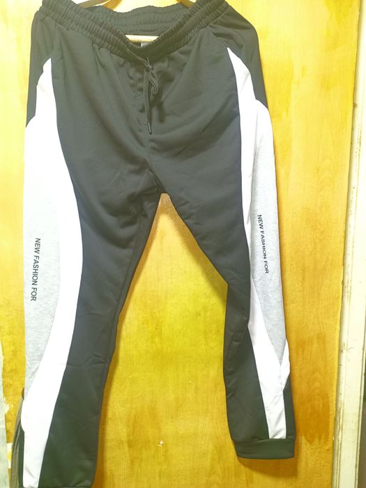 Спортивные штаны на весну осень