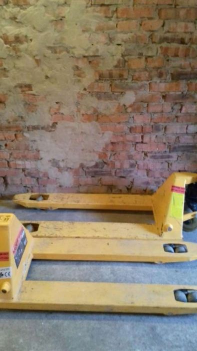 Прокат роклы тележка