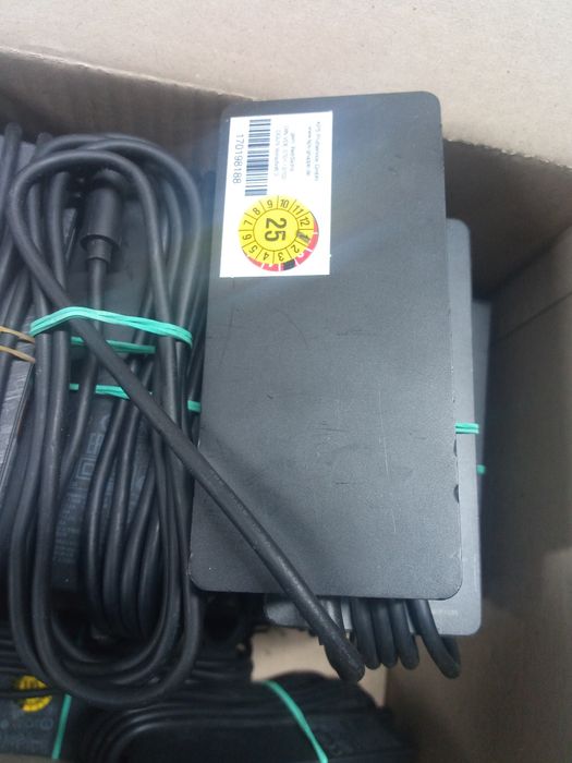 Електрошрот Microsoft Surface 15V 6A оригінал блок живлення питания