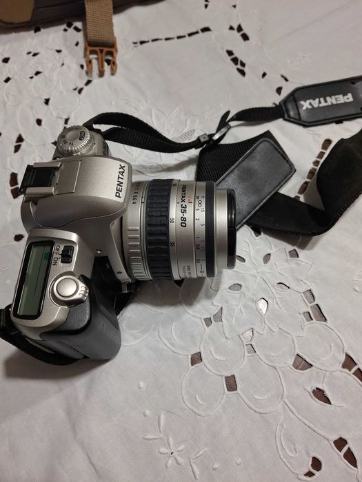 Pentax MZ-50 Analog Camera64740404257537122