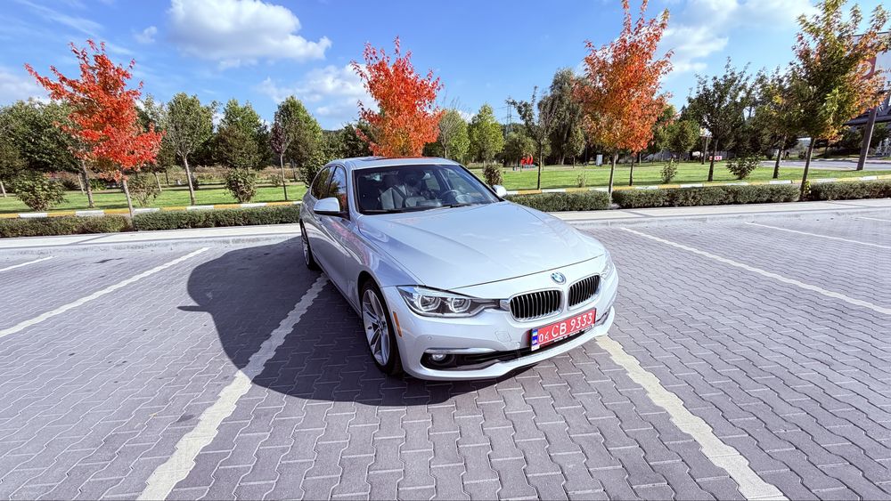BMW 3 Series 330i x drive 2017 рік