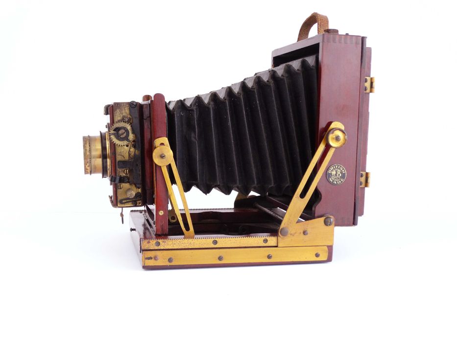 Drewniany aparat z początku ubiegłego stulecia 1900r