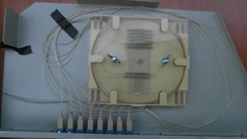 Оптическая патч-панель EServer 1U-16