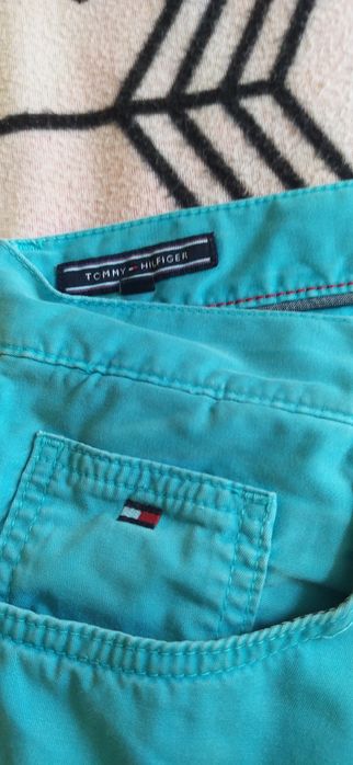 Spodnie 34/30 Hilfiger kolor zielony