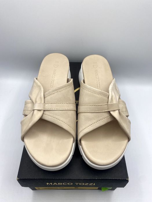 Marco Tozzi Klapki skórzane rozmiar 39