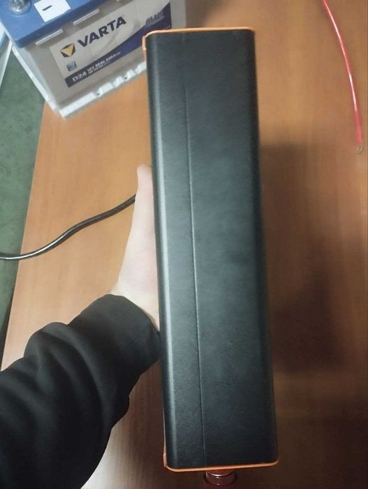 Якісний інвертор Houli 2000Вт