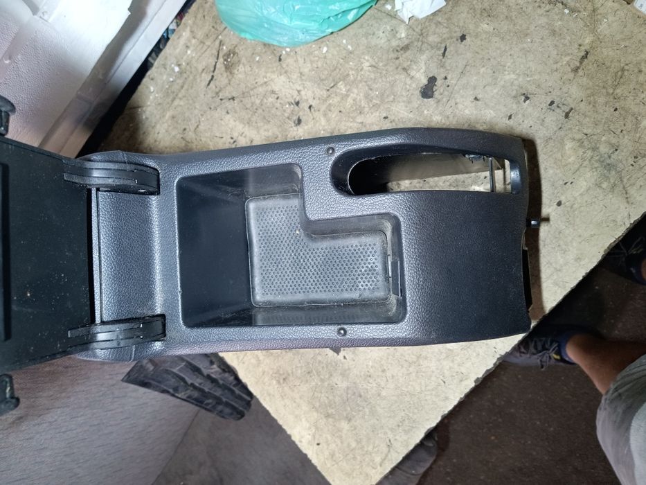 Podłokietnik z regulacją VW Golf VI V oryginał