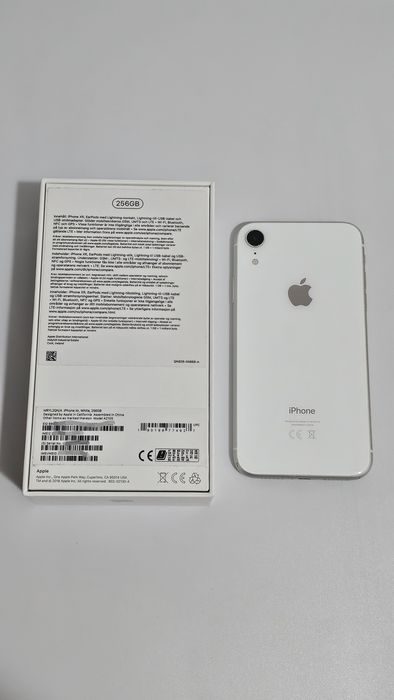 Iphone XR 256GB. 82% Bateria. Muito bom.