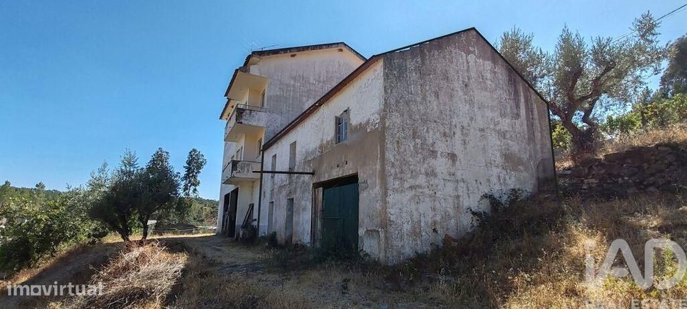 Casa / Villa em Proença-a-Nova e Peral de 69 m2