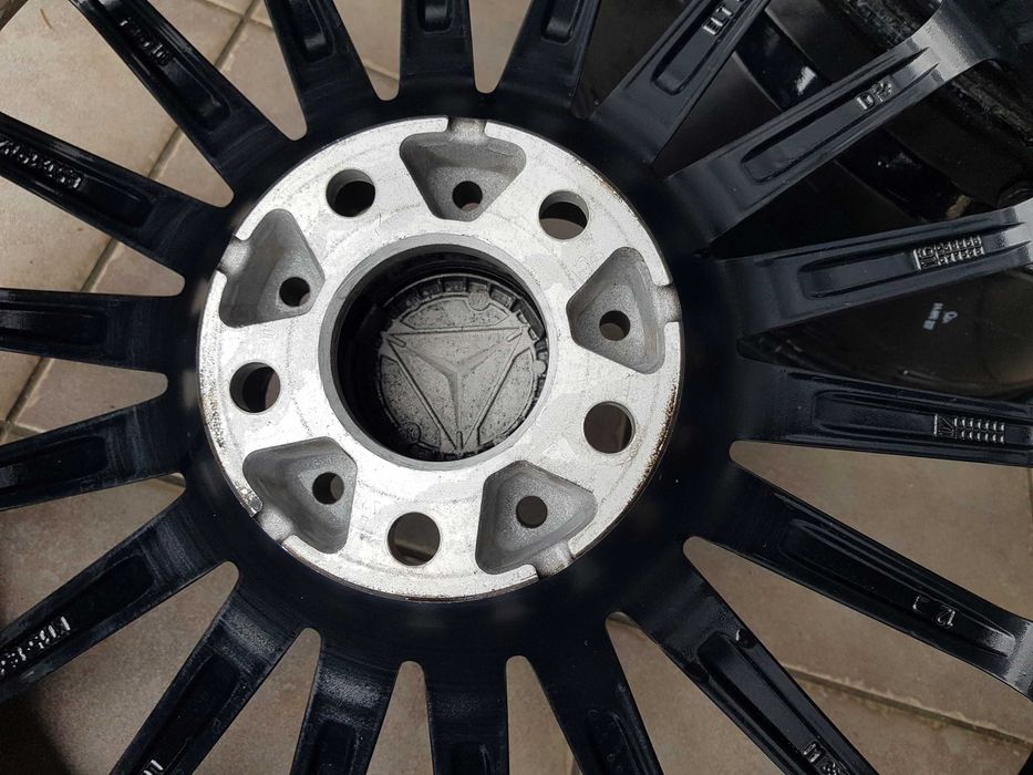 Felgi aluminiowe KESKIN KT15 8,5x19 et45 5x112 Do renowacji  Mercedes C E A klasa wzór AMG