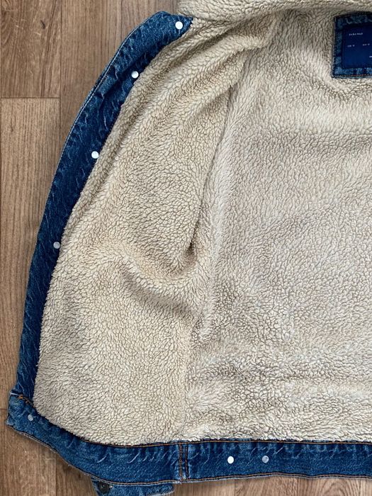 Zara man Чоловіча осіння джинсова куртка з хутром