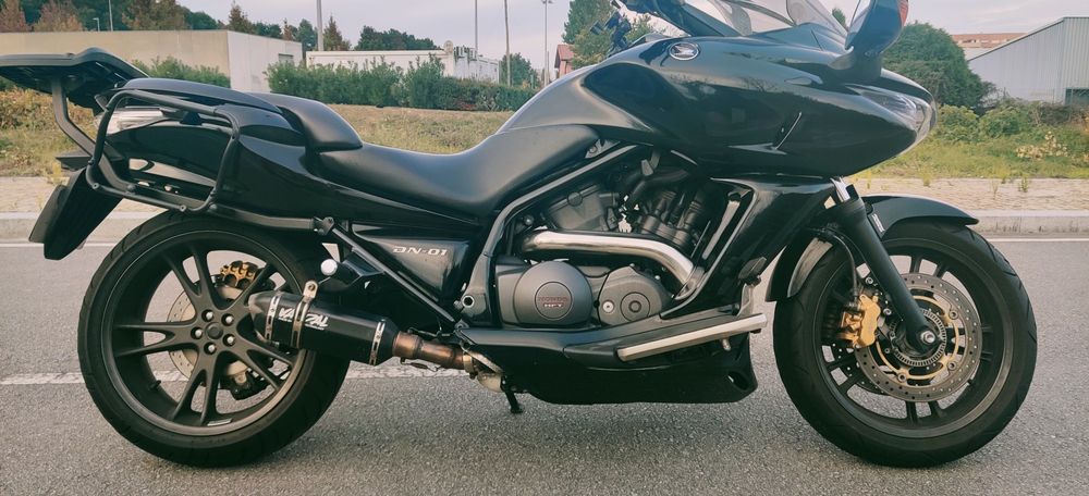 Honda DN-01 impecável