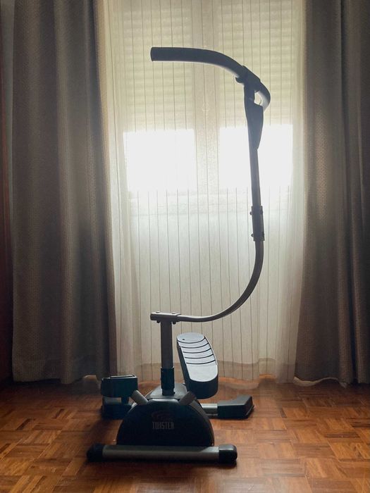Máquina de ginastica de qualidade como novo