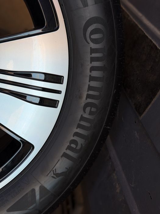 Новий  комплект літніх шин диски Mercedes R18 GLB GLA EQB EQA 235 55