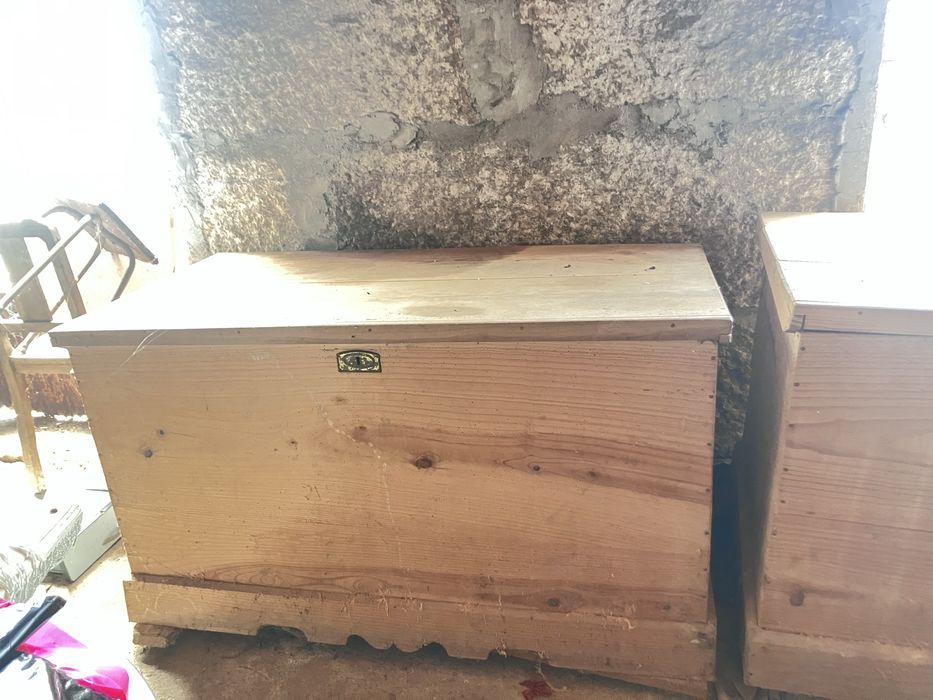 Caixas antigas de madeira