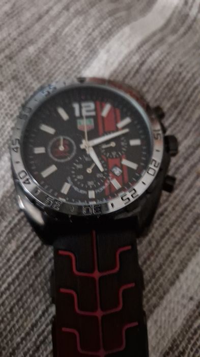 Relógio de luxo excelente exemplar, oportunidade única.