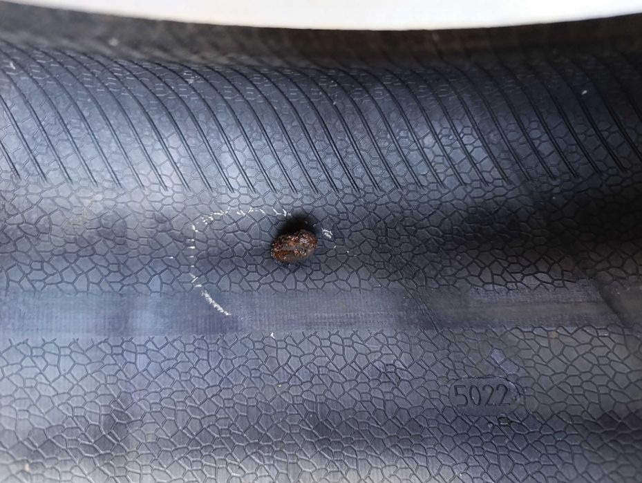 2x 205/65 R16C 107/105T Continental ContiVanContact 200. 2018r 6,8mm