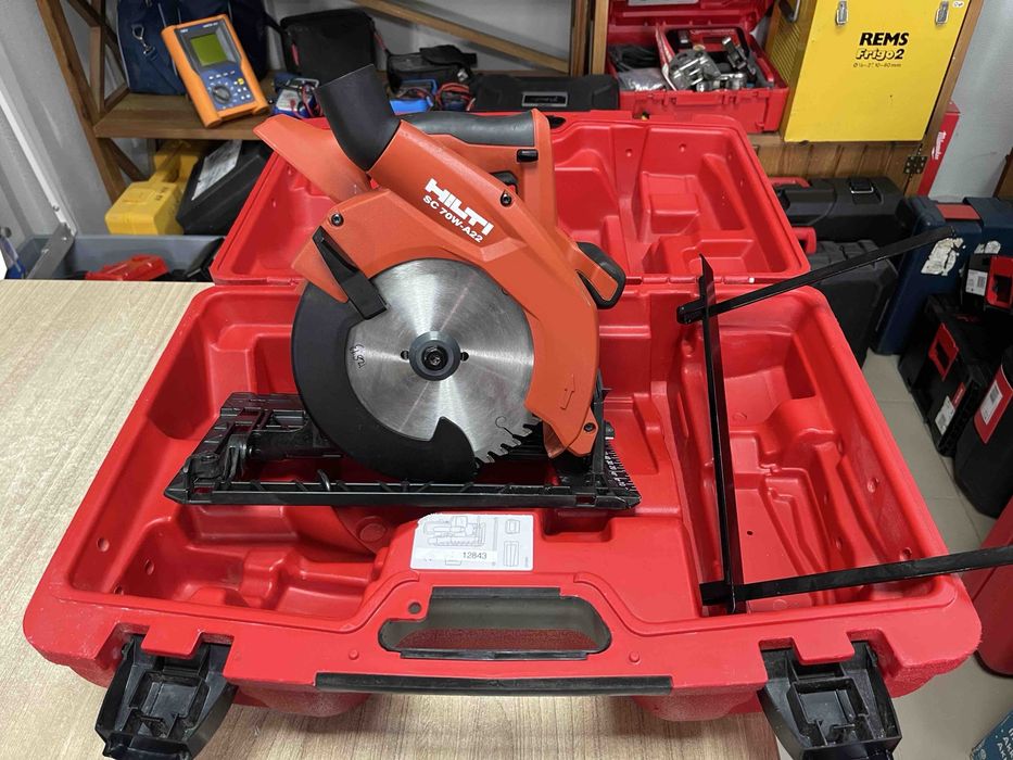 Hilti SC 70W-A22 / Акумуляторна дискова пила Хілті