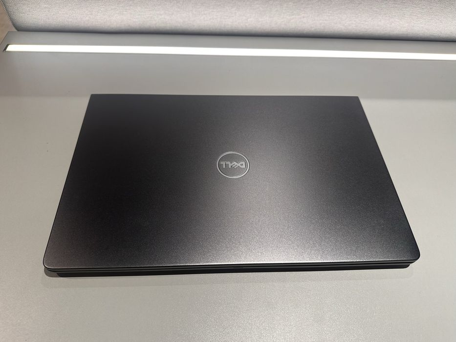 Ноутбук Dell VOSTRO 15