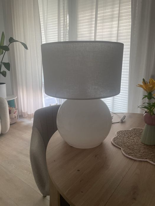 Lampka nocna stołowa