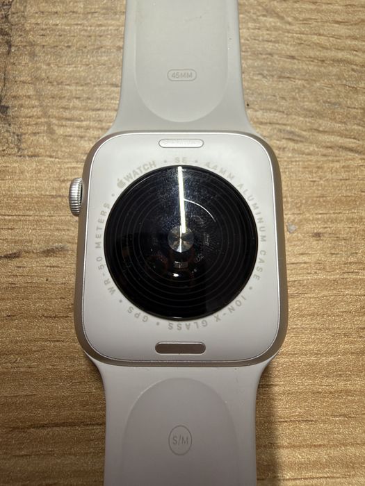 Apple Watch SE 2. generacji 44 mm + pudełka + ładowarka