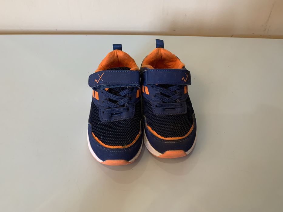 Дитячі кросівки 23-24 розмір