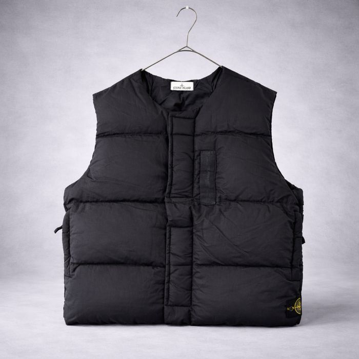 Жилетка Stone Island Down Vest Black