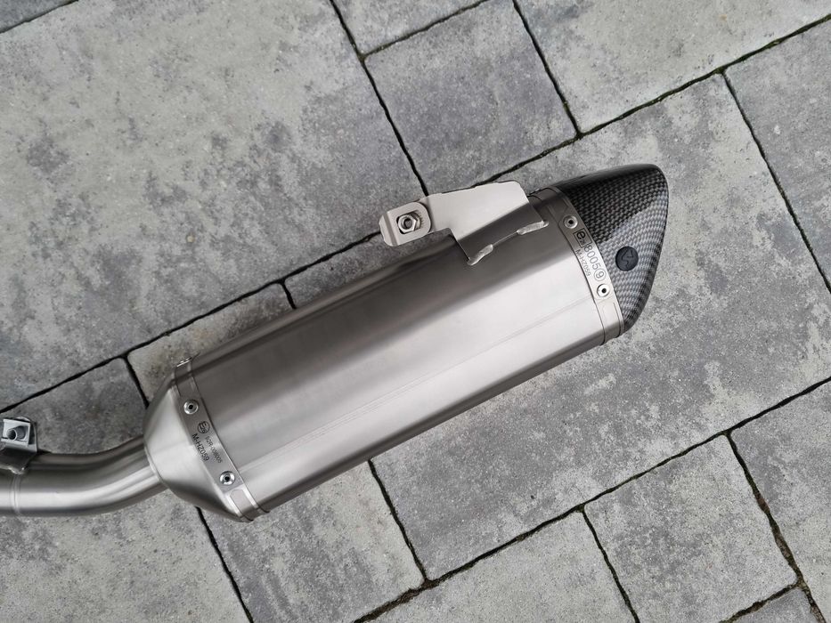 Yamaha YZF-R 125 YZF R 125 YZF R125 Tłumik Wydech Akrapovic 2014-18