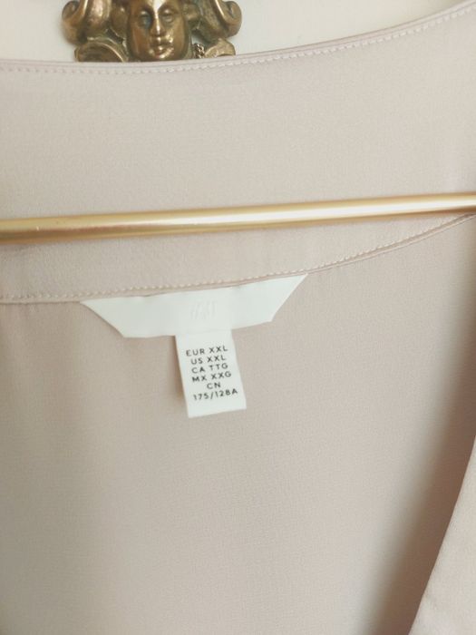 H&M- 60/62р гарна сатинова блуза,сорочка