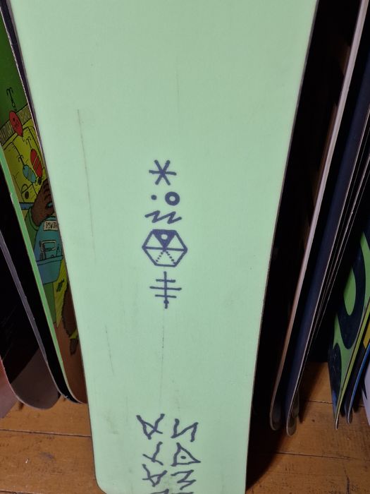 Deska snowboardowa Bataleon Disaster 154 cm snowboard