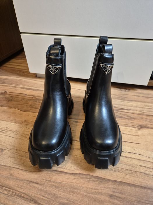 Czarna botki Prada wysokie buty za kostkę black heavy boots winter 38