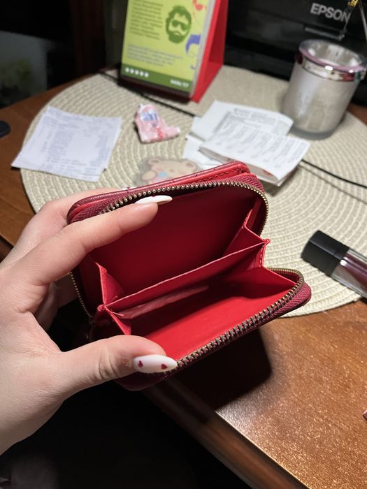 Кошелек красный