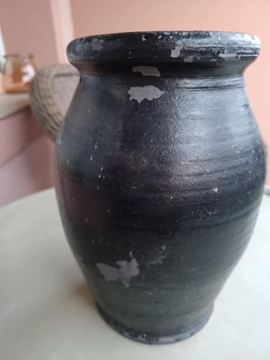 Sprzedam wazon na kwiaty "czarna kamionka"