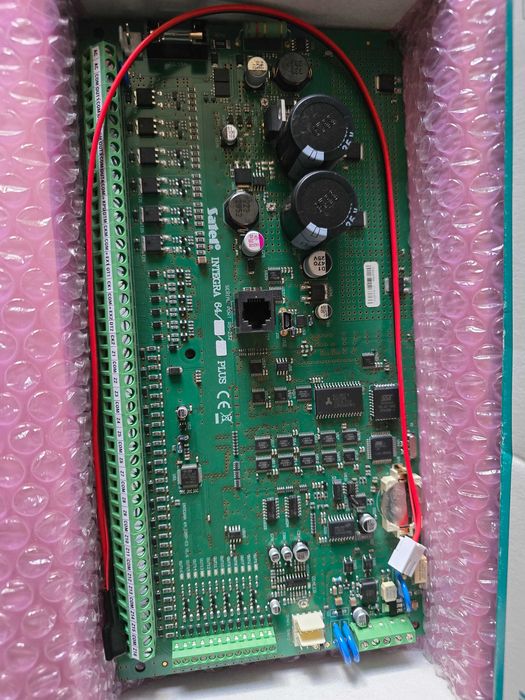 zestaw modułów Integra 64 Plus + INT-KLCD + ETM-1 Plus + INT-E
